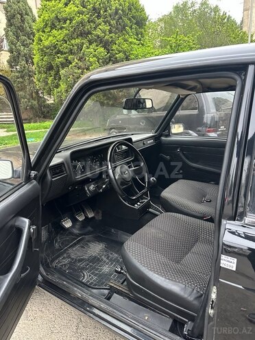 LADA (VAZ) 2107-15