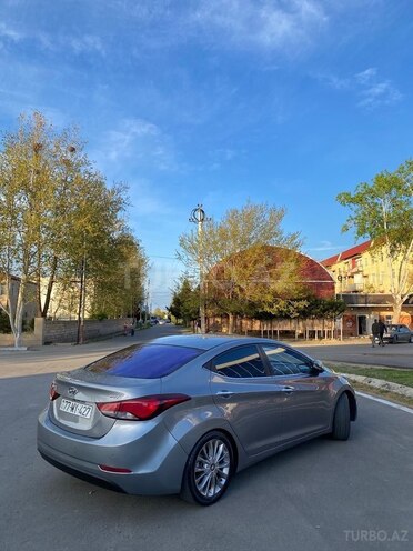 Hyundai Avante-7
