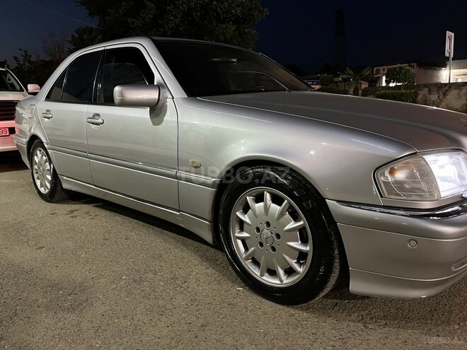 Mercedes C 240-15
