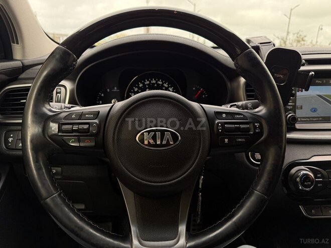 Kia Sorento-14