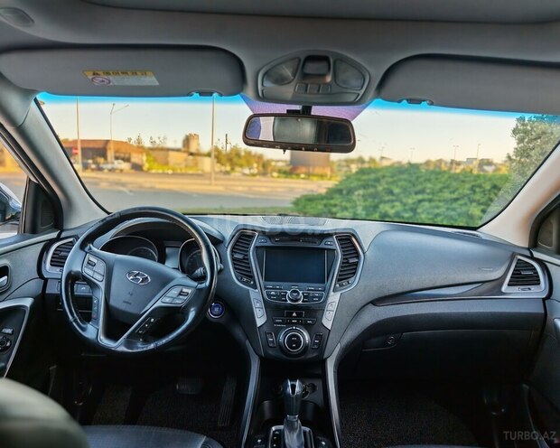 Hyundai Santa Fe-9