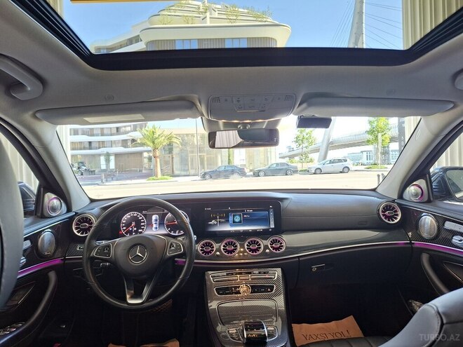 Mercedes E 220 d-7
