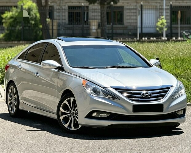 Hyundai Sonata-2