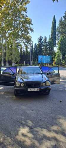 Mercedes E 280-8