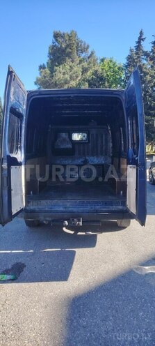 Ford Transit-8