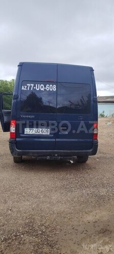 Ford Transit-9