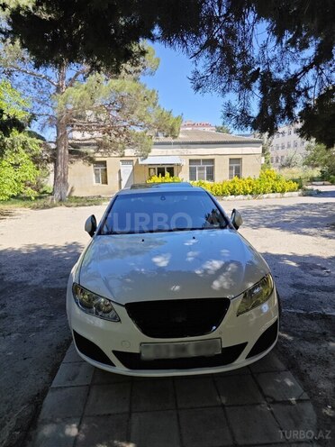 SEAT Exeo-1