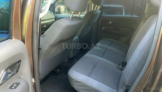 Volkswagen Amarok-15