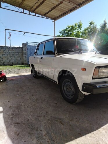 LADA (VAZ) 2107-2