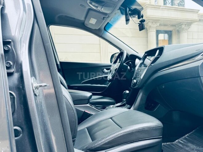 Hyundai Santa Fe-20