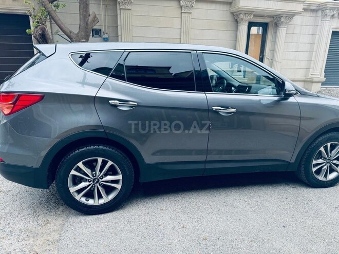 Hyundai Santa Fe-6