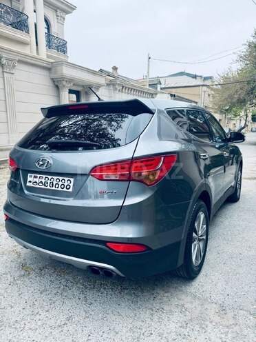 Hyundai Santa Fe-8