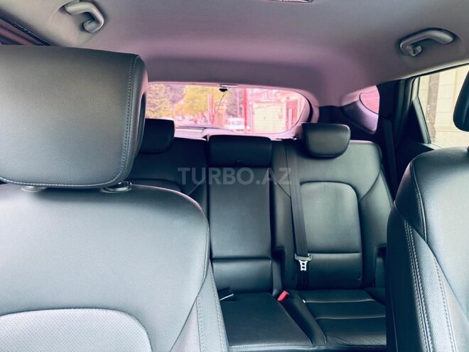 Hyundai Santa Fe-11