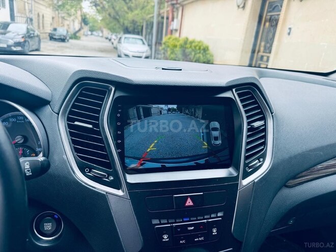Hyundai Santa Fe-10