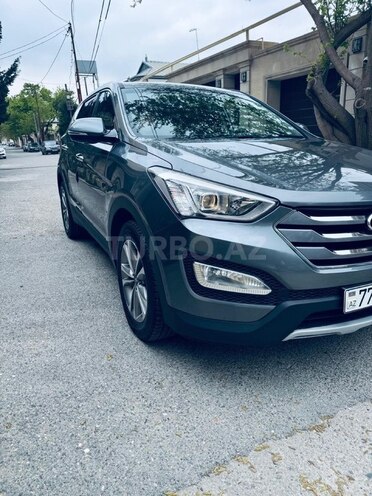 Hyundai Santa Fe-4