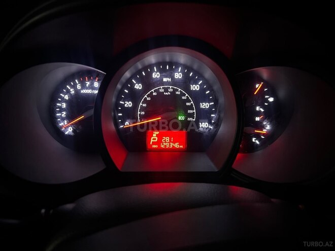 Kia Rio-7