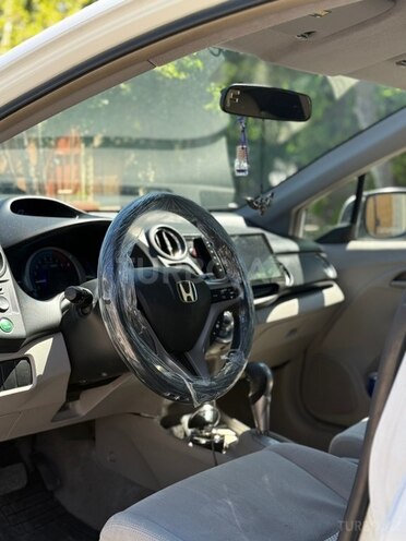 Honda Insight-12