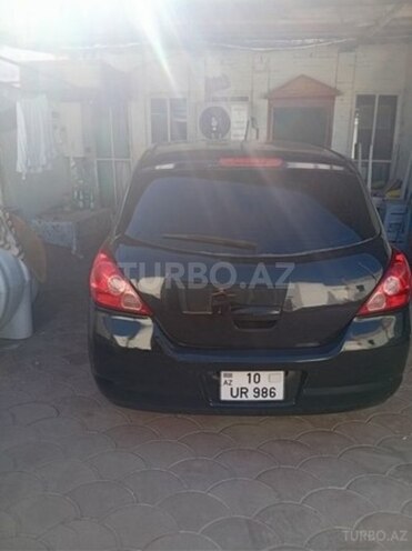 Nissan Tiida-2