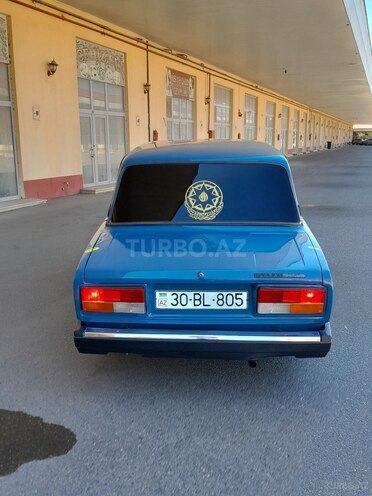 LADA (VAZ) 2107-2