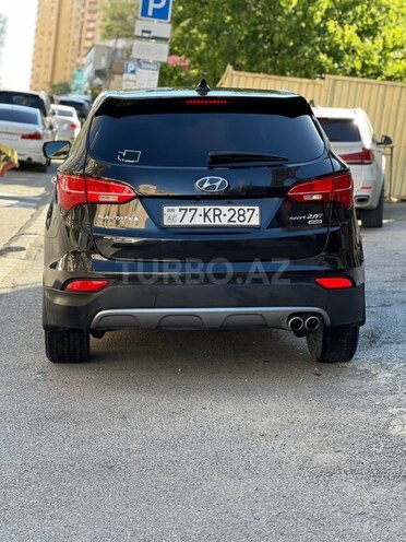 Hyundai Santa Fe-5