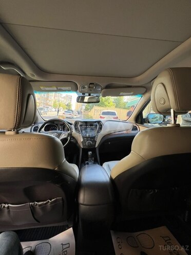 Hyundai Santa Fe-16