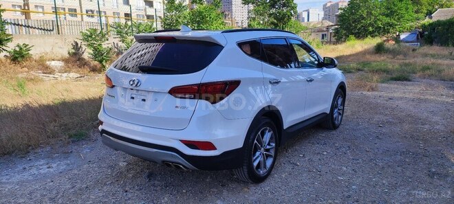 Hyundai Santa Fe-5
