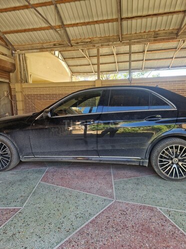 Mercedes E 220-9
