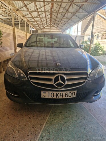 Mercedes E 220-5