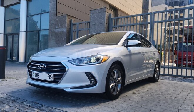 Hyundai Elantra-7