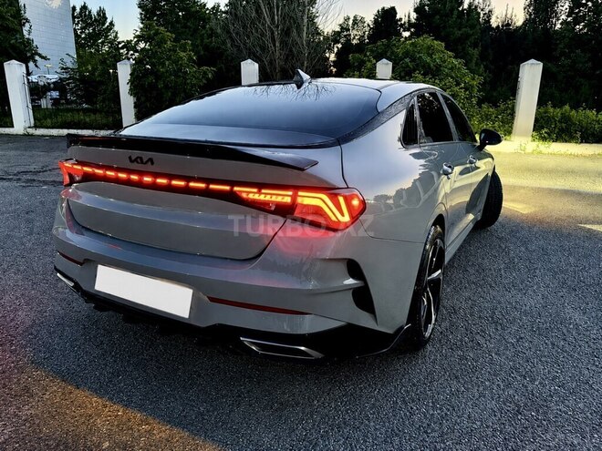 Kia K5-10