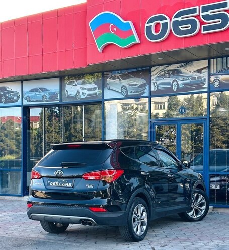 Hyundai Santa Fe-13