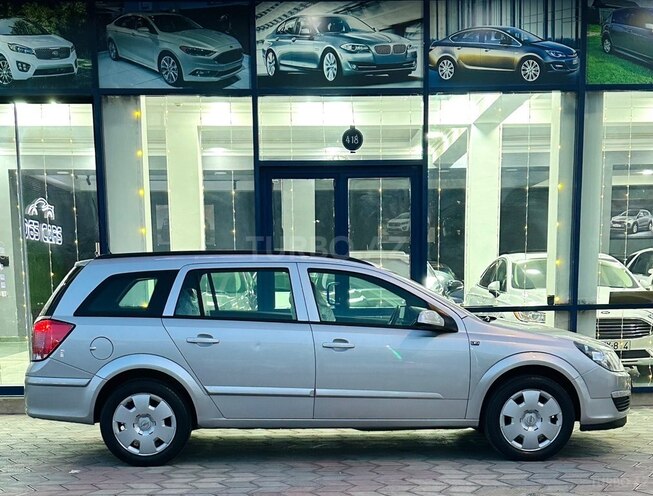 Opel Astra-11