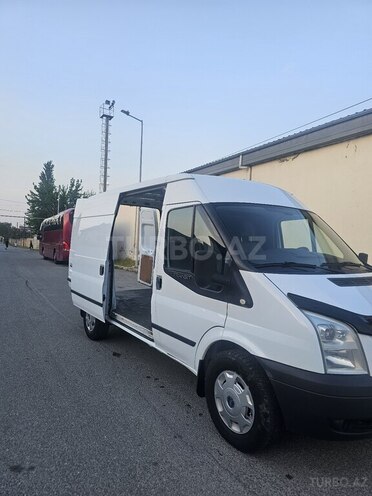 Ford Transit-14