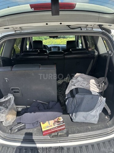 Hyundai Santa Fe-9