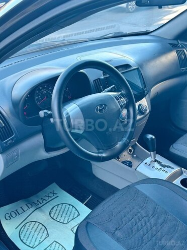 Hyundai Elantra-7