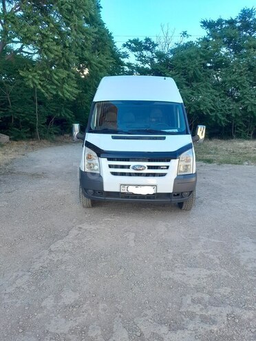 Ford Transit-1