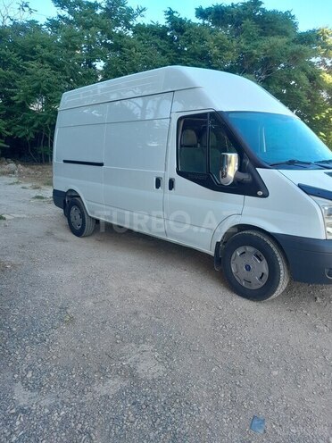 Ford Transit-3
