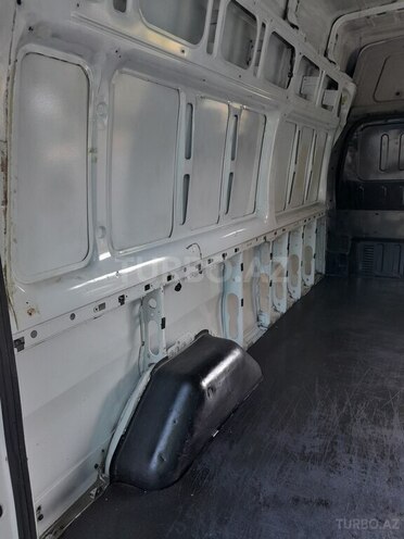 Ford Transit-7