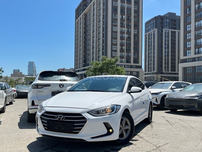 Hyundai Avante-1