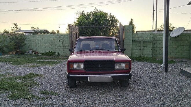 LADA (VAZ) 2107-1
