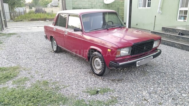 LADA (VAZ) 2107-2