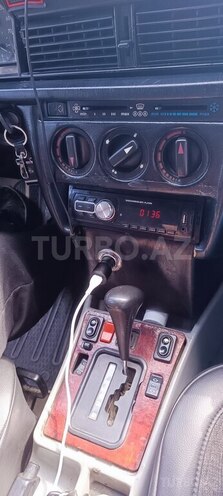Mercedes 190-10