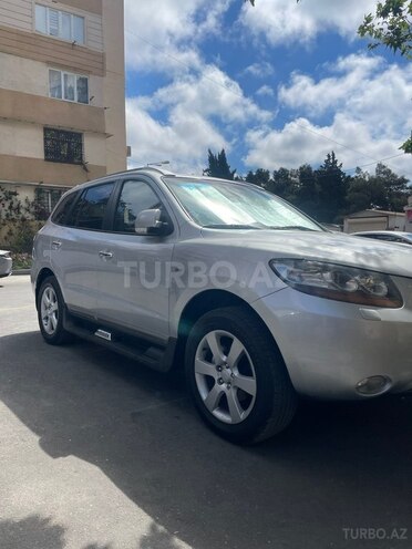 Hyundai Santa Fe-19