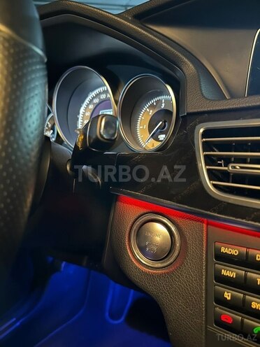 Mercedes E 220-12