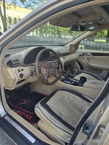 Mercedes C 240-10