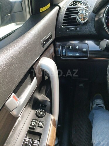 Kia Sorento-8