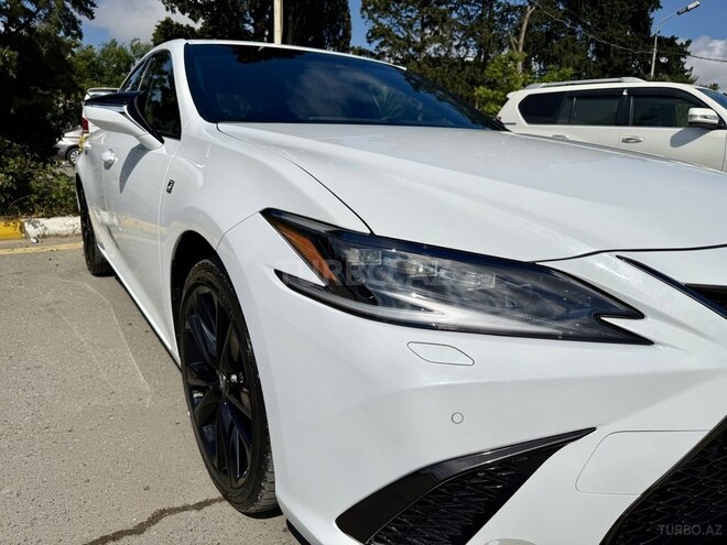 Lexus ES 300h-8