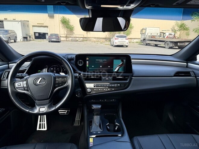 Lexus ES 300h-14