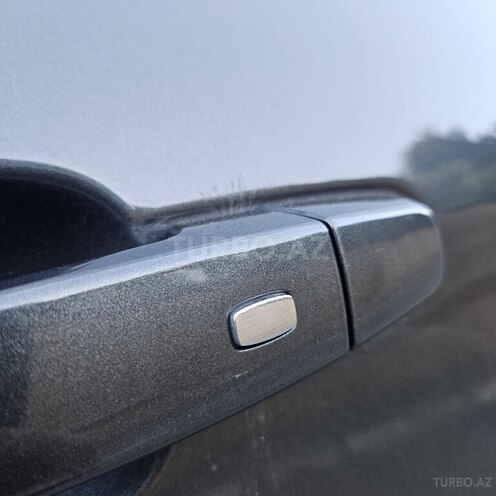 Chevrolet Equinox-18