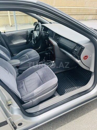 Opel Vectra-8